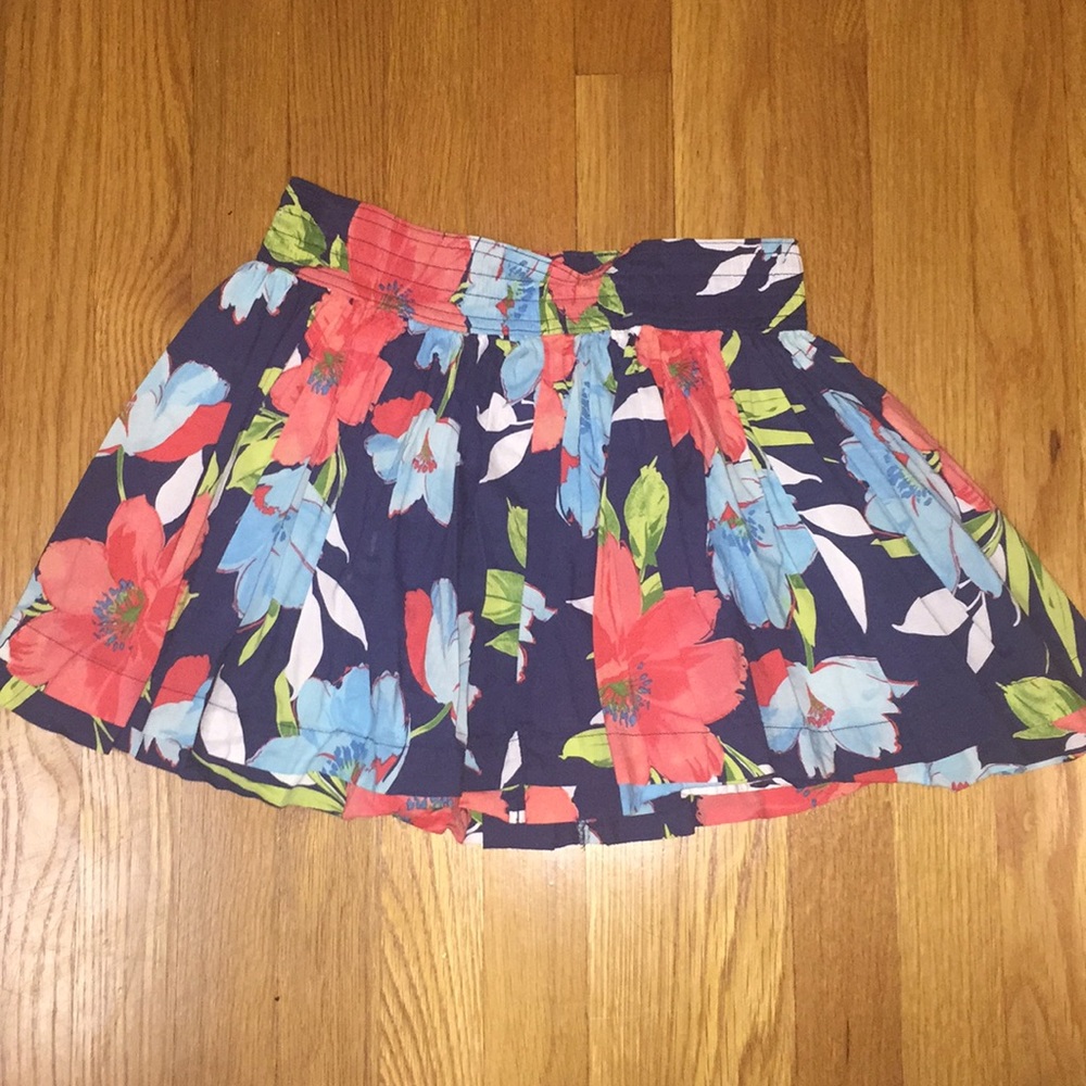flower skirt great for spring ! great condition